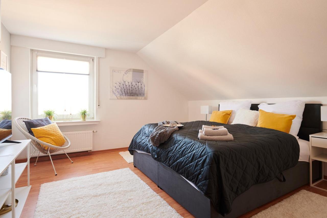Ferienwohnung Grosszuegig & Stilvoll Parkplatz ,Ruhige Lage, 5 Personen, Langzeit Paderborn Exterior foto
